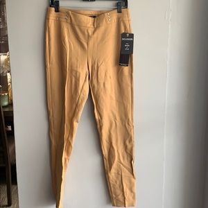 Zac & Rachel figure defining pants